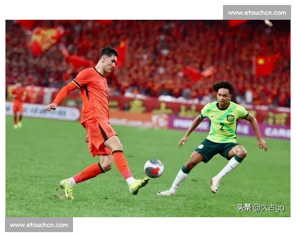 以防守反击战术为核心探索现代足球比赛中的策略运用与发展趋势 以防守反击战术为核心探索现代足球比赛中的策略运用与发展趋势